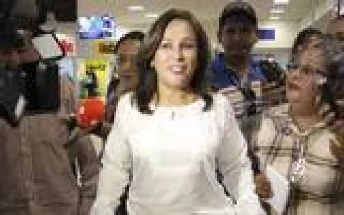 Rocío Nahle llega a Tabasco a evaluar construcción de nueva refinería