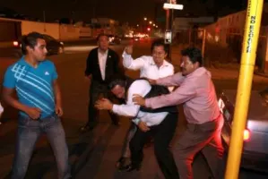 A golpes panistas disputan candidatura de Texmelucan