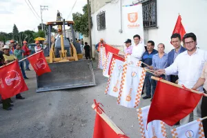 Inicia José Juan Espinosa obras en Santa María Acuexcomac