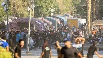 Manifestaciones por líder clérigo provocan toque de queda en Irak