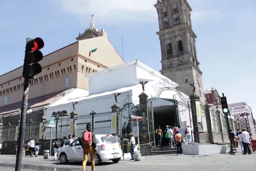 INAH debe vigilar trabajos en Catedral tras retiro de la réplica de la Capilla Sixtina