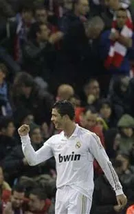 CR7 anota hat-trick y pone las cosas en calma
