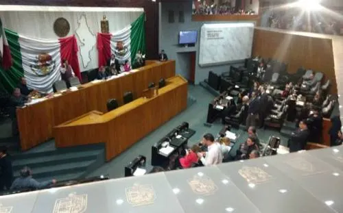 Congreso de NL elige a Manuel Florentino como gobernador interino