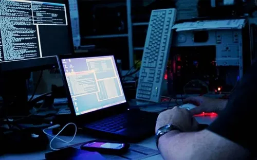 Pemex presenta denuncia ante FGR por hackeo a sistema informático