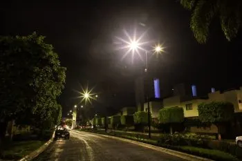 Ayuntamiento de San Andrés Cholula instala 167 luminarias en Lomas de Angelópolis