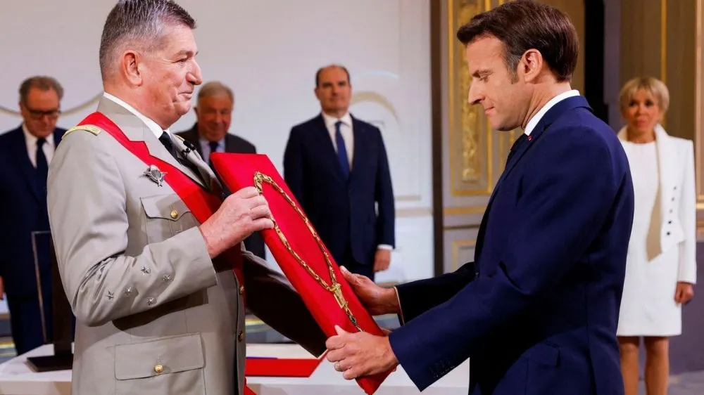 Macron