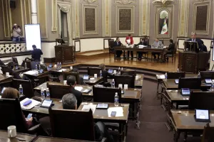 Congreso analiza paquete de iniciativas de RMV