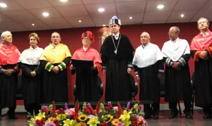 Doctorado Honoris Causa al Dr. Francisco Puy por la UPAEP