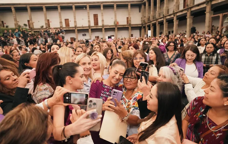 claudia-sheinbaum-reunion-mujeres