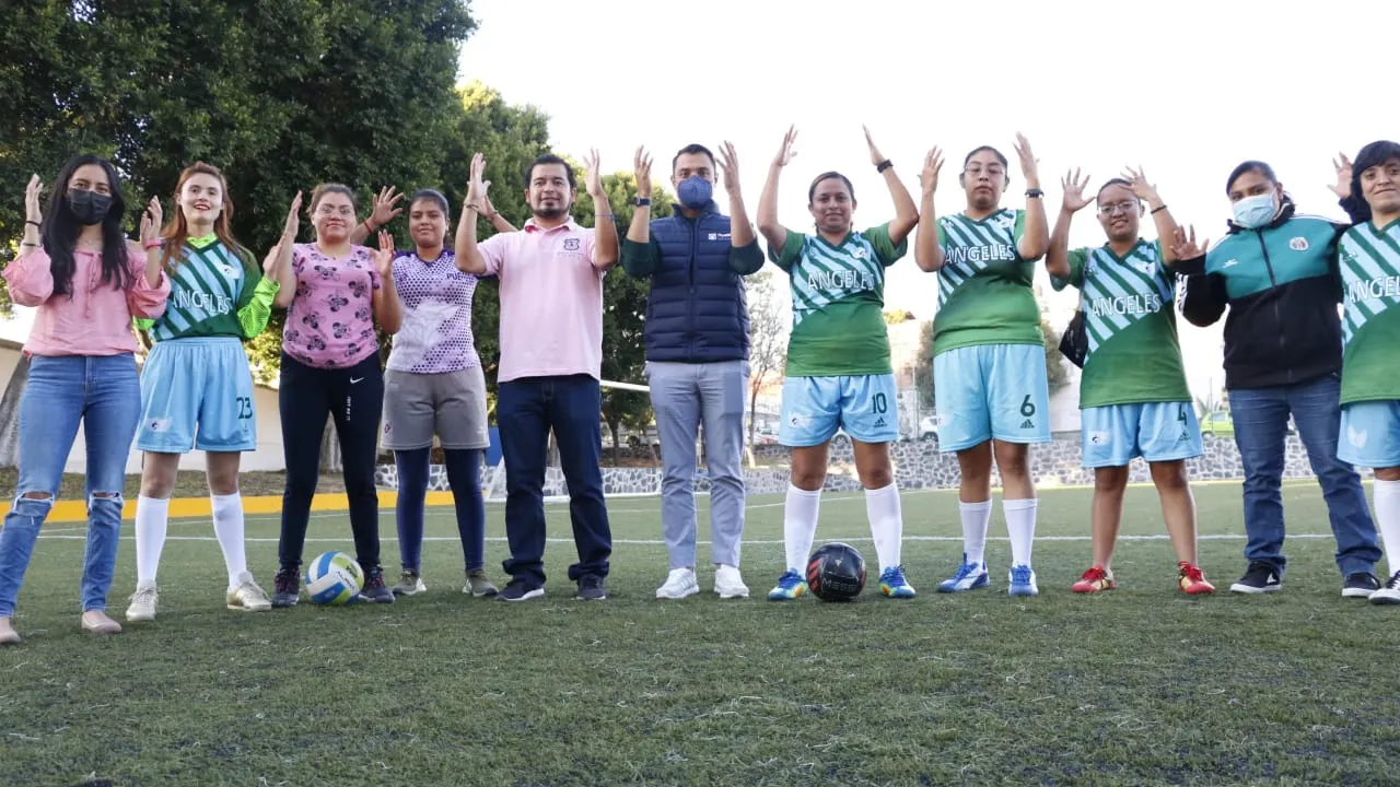Ayuntamiento brinda espacios deportivos gratuitos a la asociación de sordos del estado de Puebla