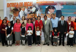 SEP entrega apoyos económicos a familiares de SNTE 23 y 51