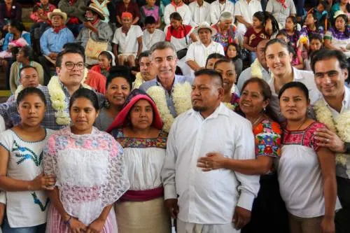 Tony Gali firma convenio con Sedeso y INALI para certificar intérpretes de lenguas indígenas
