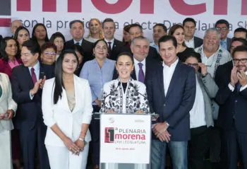 Claudia Sheinbaum celebra bancada histórica de Morena con 66 senadores y senadoras