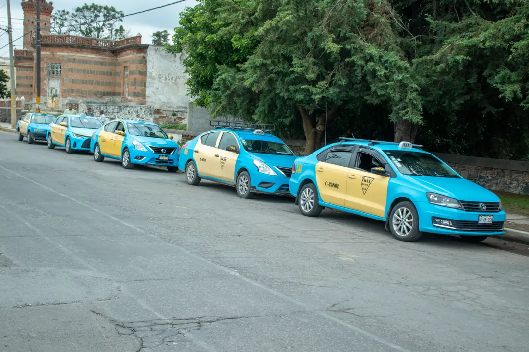 Servicio público de transporte mercantil