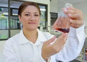 Académica de la UDLAP publica artículos sobre farmacovigilancia