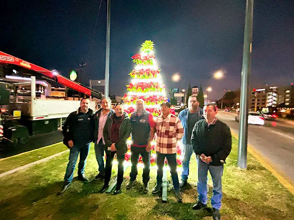 Ayuntamiento Puebla Arbol Nochebuenas.blvd Hermanos Serdan