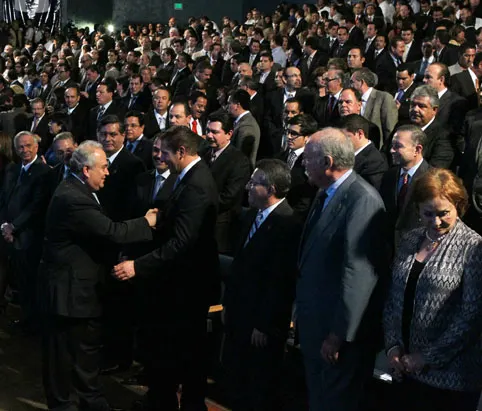 Acompaña RMV al gobernador de Baja California en su quinto informe