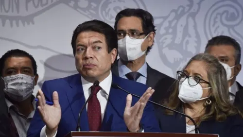 La tercera es la vencida, dice Mario Delgado sobre empate con Muñoz Ledo