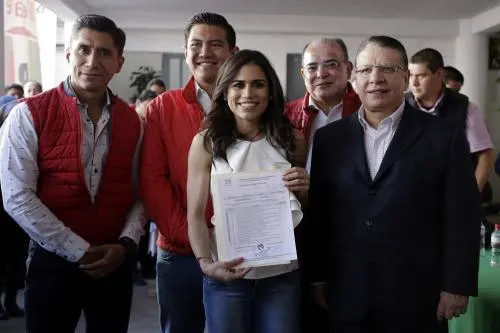 Romero Alcalá se registró como precandidata del PRI por el distrito 12 de Puebla