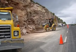 SI continúa con trabajos de mantenimiento del Periférico Ecológico