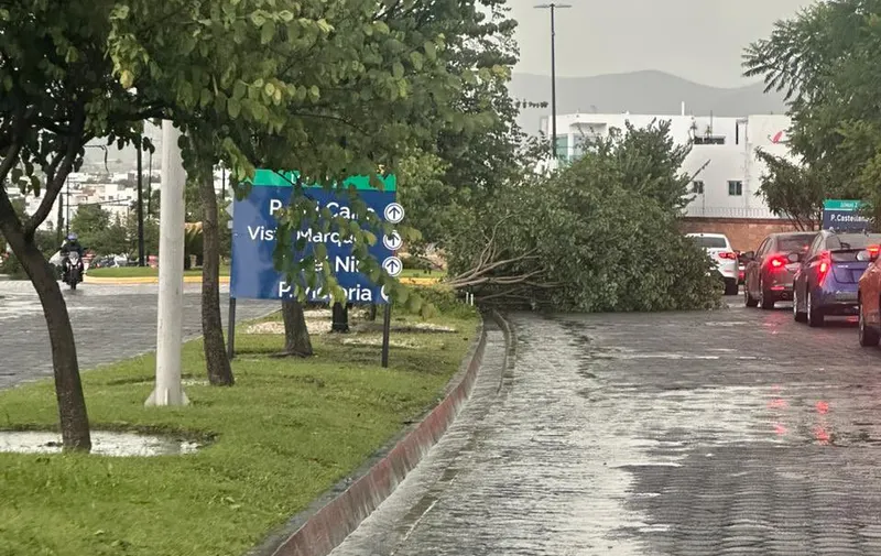 lluvia-lomas-de-angelopolis-inundaciones