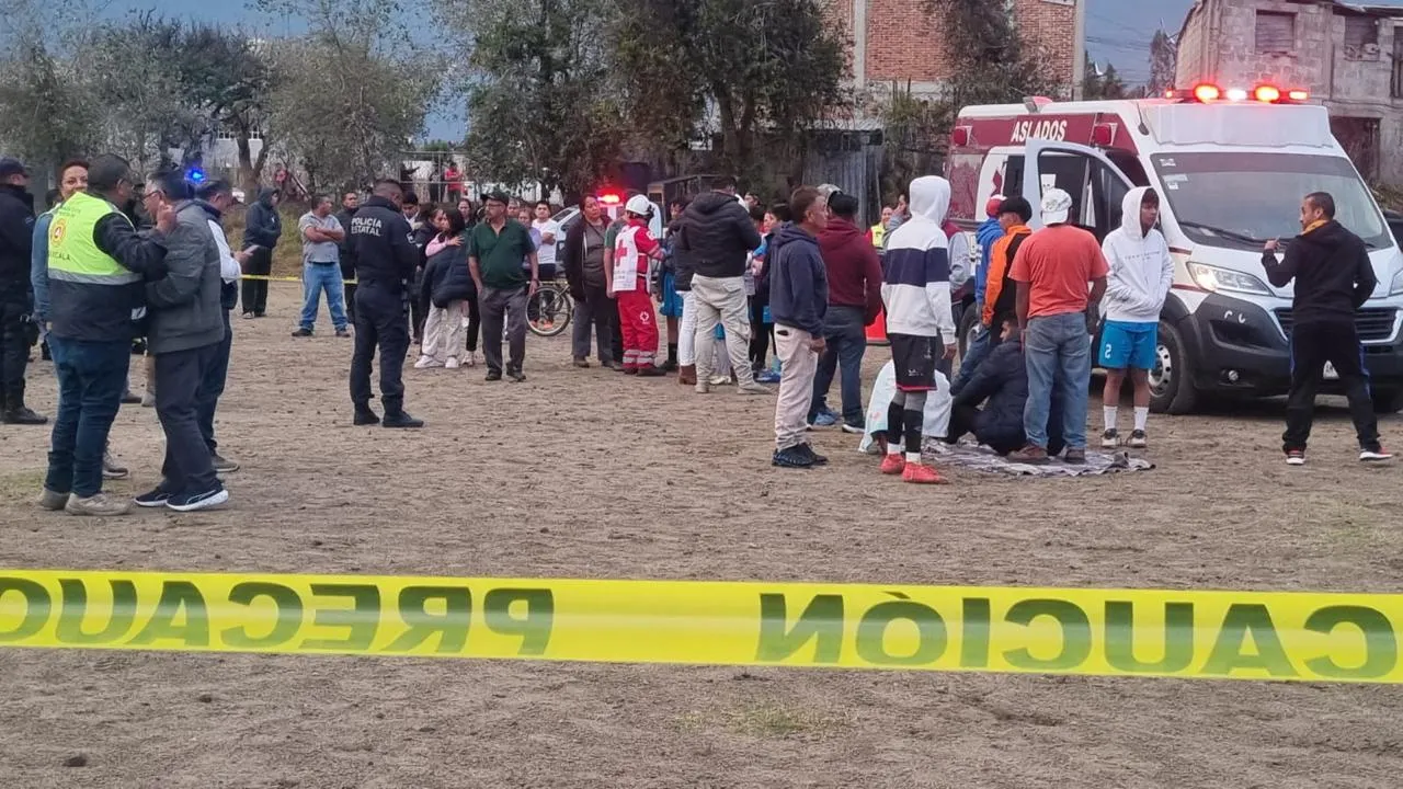 Lesionados tras caerles un rayo