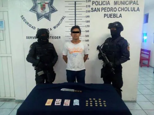 Detenido en San Pedro Cholula presunto asaltante de Oxxo