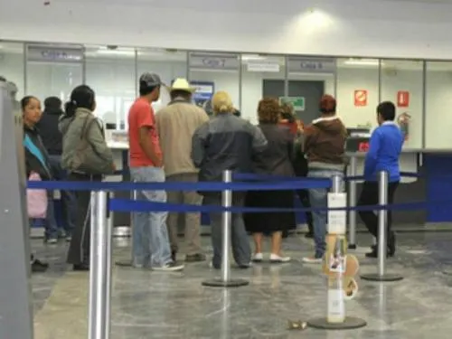 Los bancos se solidarizan con las victimas del sismo (y con sus deudas)