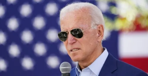 Cerca de 500 exmilitares y exfuncionarios de seguridad nacional anuncian apoyo a Biden
