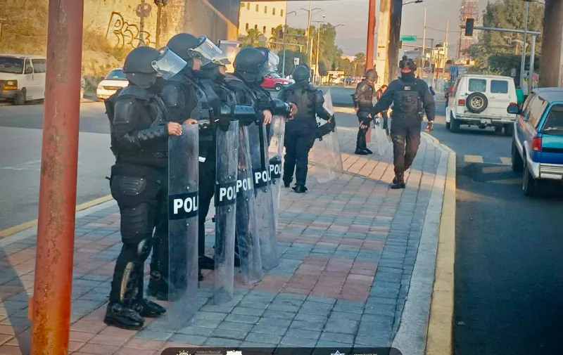 Policia