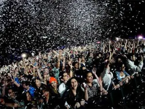 Prohíben antros y discotecas en Buenos Aires