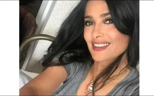 Salma Hayek manda mensaje al gobierno tras balacera en Coatzacoalcos