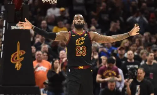 Por qué LeBron James jugará la final de la Champions League