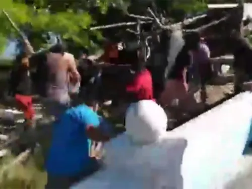 Graban batalla campal entre pescadores de Campeche
