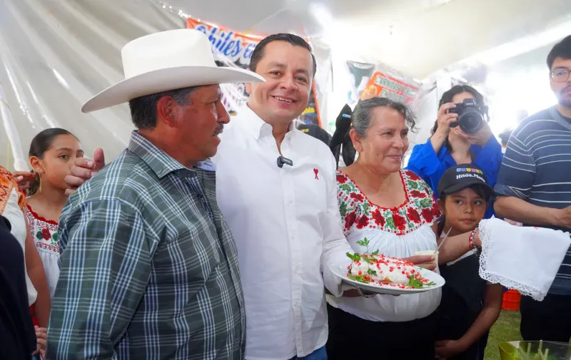 Gobierno de Texmelucan reconoce a productores de Tlanalapan y su riqueza gastronómica