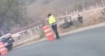 Tres muertos, deja volcadura en la curva de la empresa “Dragón” en la Izúcar-Epatlán