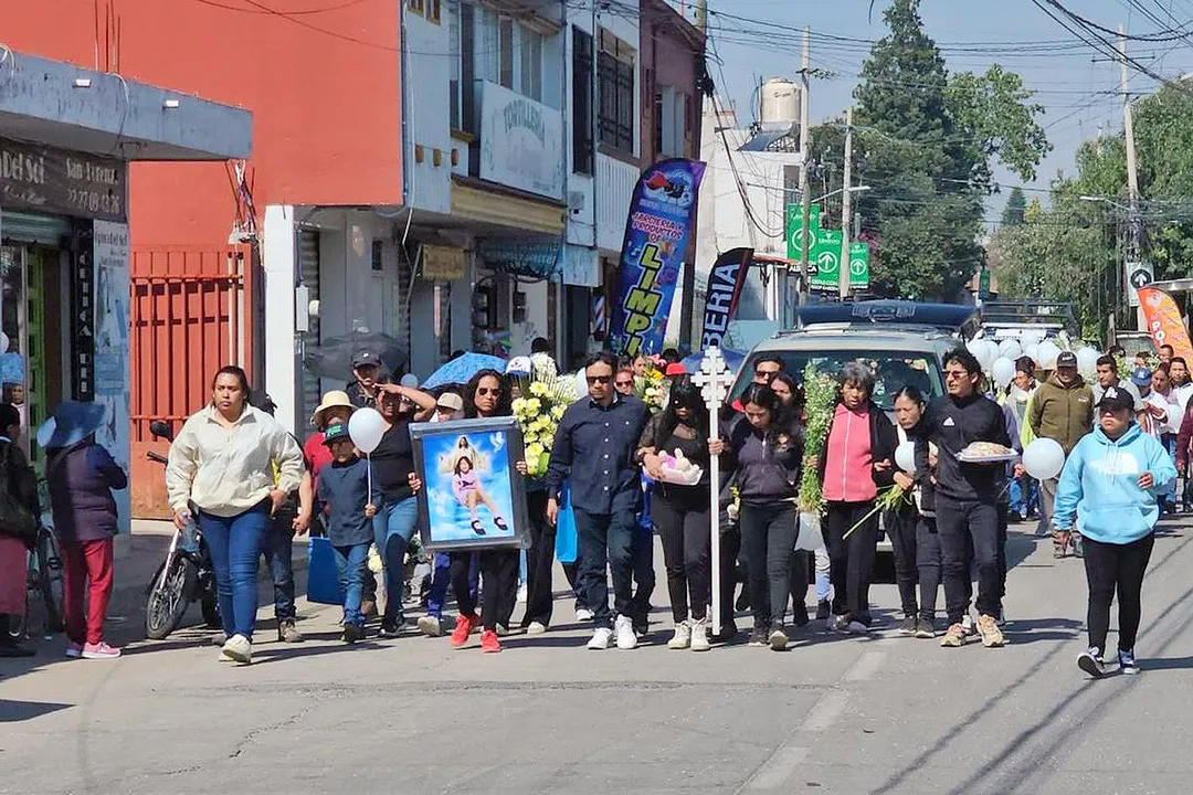 Cortejo Funebre Genesis Mei Ling
