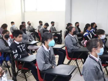 En Puebla, más de 1.3 millones de estudiantes regresarán a clases el 8 de enero