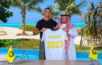Cristiano Ronaldo renueva con Al Nassr hasta 2027 y buscará llegar a los mil goles