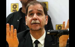 Sin alianzas no tengo qué hacer en el PRD: Basave