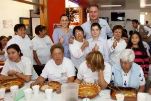 Se reúne Pablo Rodríguez Regordosa con mujeres del Distrito XIV