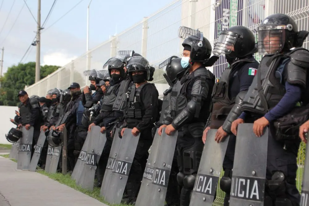 Pedirán revisión de funcionarios de seguridad