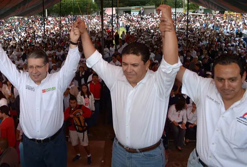 Israel Pacheco becó a Iván Galindo con dinero de emplados del ayuntamiento