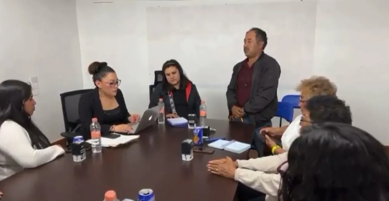 Cabildo de Calpan destituyó al presidente municipal Vicente Sánchez por presuntos malos manejos financieros