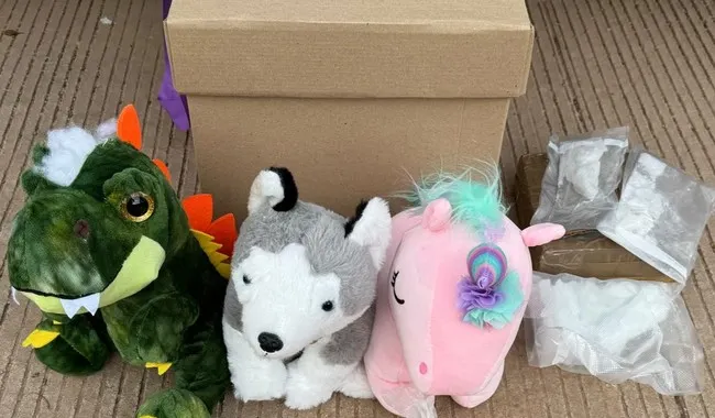 Droga oculta en figura de peluche
