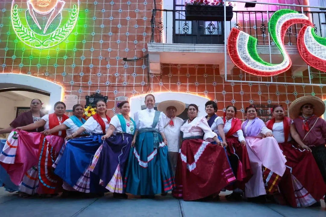 Inicio a los festejos patrios en Atlixco