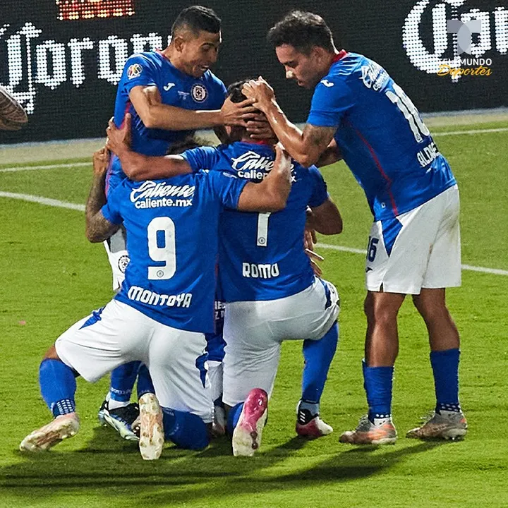 Cruz Azul lleva la delantera, vence 1-0 a Santos