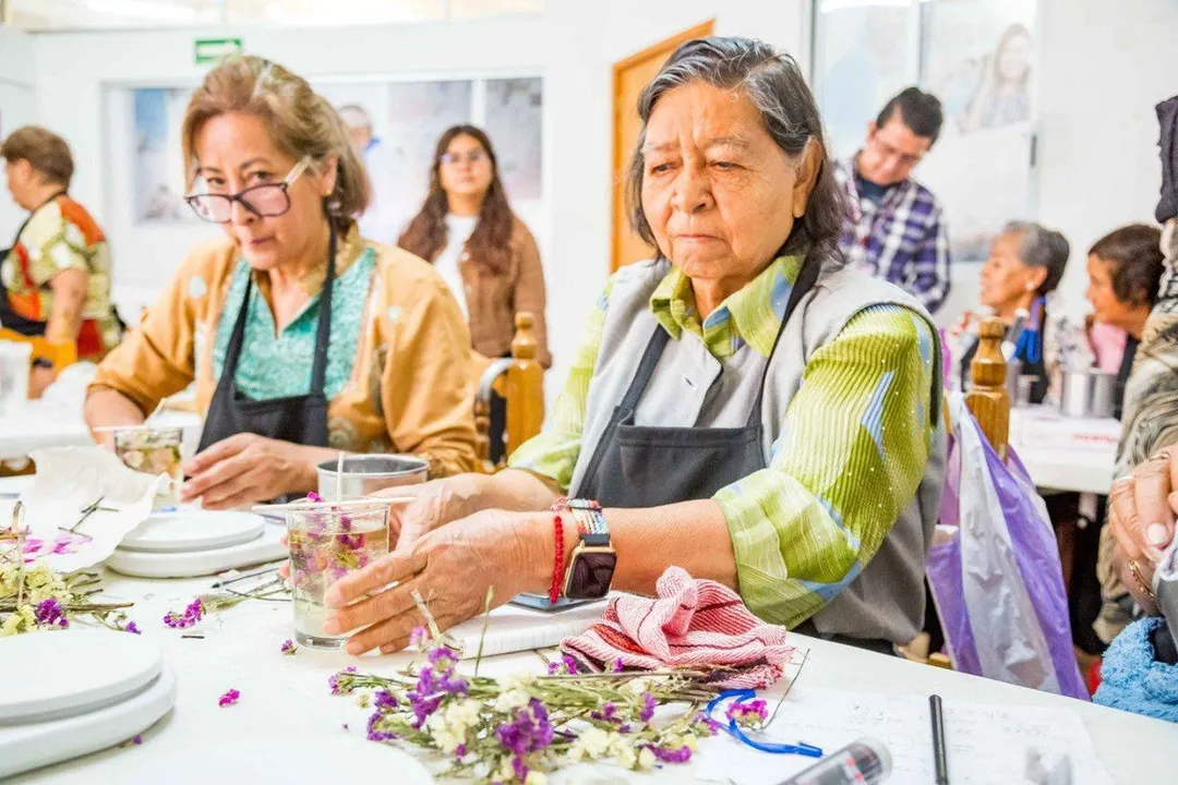 Smdif Pue Adultos Mayores Taller Velas Aromaticas