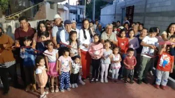 Ariadna Ayala entrega obras para el bienestar de la junta auxiliar La Magdalena Axocopan