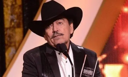 Héctor de Mauleón gana demanda a familia de Joan Sebastian